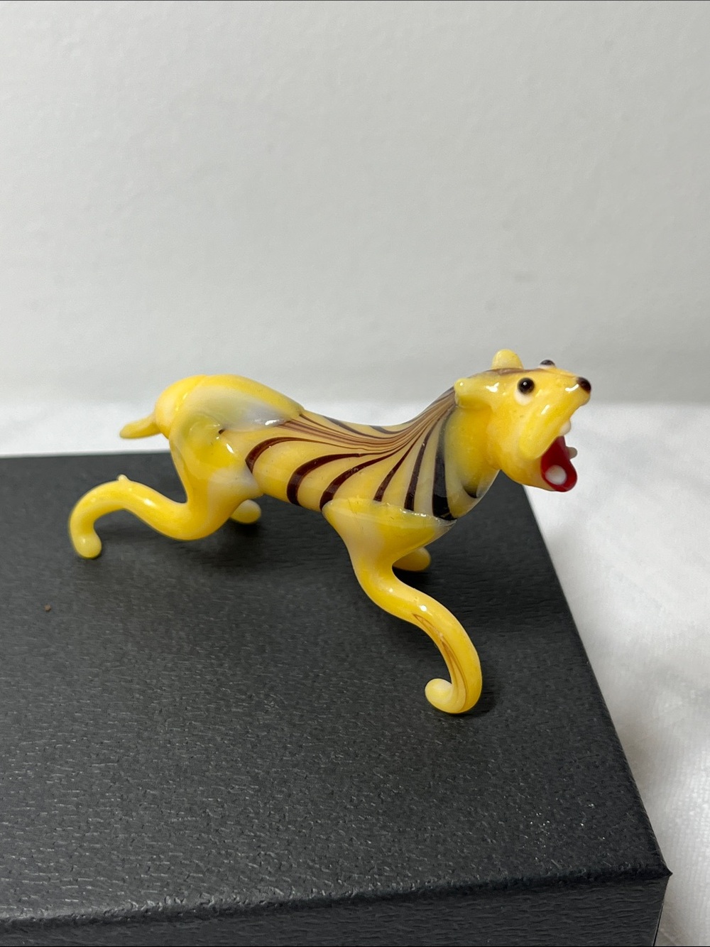 Yellow Glass Tiger Figurine with Brown Stripes
Vintage 
Collectible